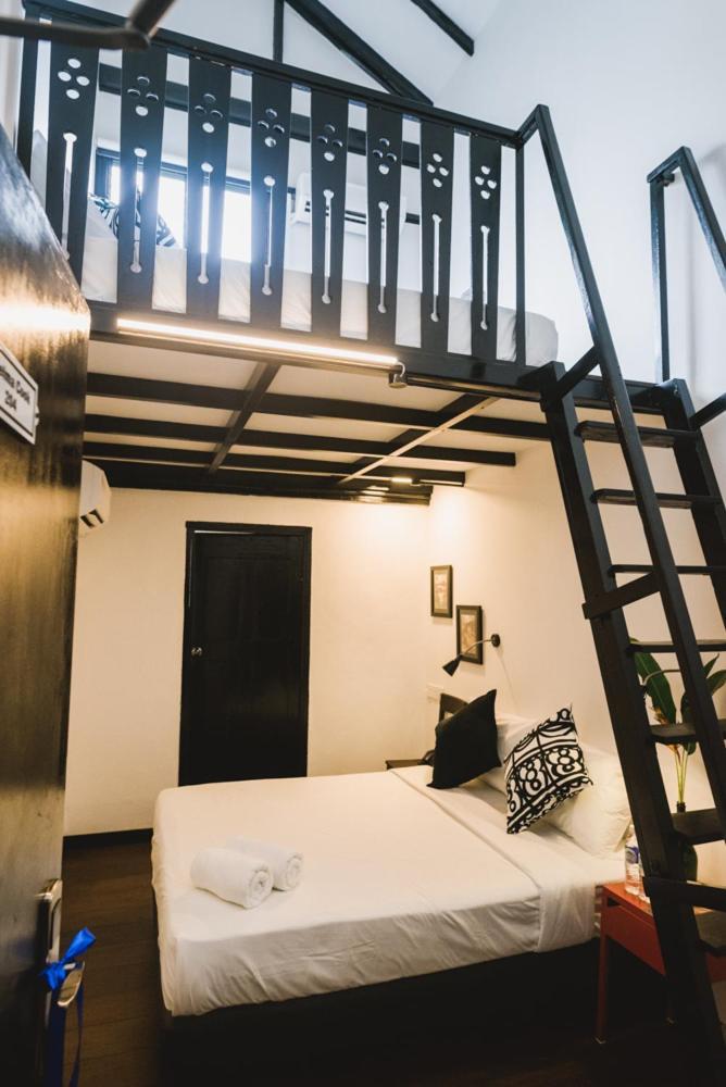 The Marian Boutique Lodging House Kuching Exterior photo